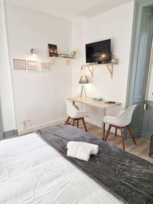 "Le Bisontin", Studio Cosy Au Calme, Proche De La Gare Μπεζανσόν Εξωτερικό φωτογραφία